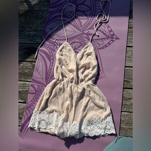 Onetheland Beige Lace Detail romper